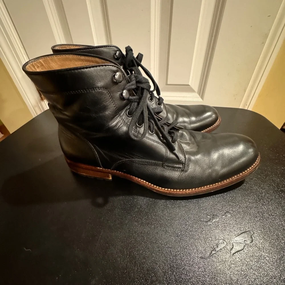 Warfield & Grand size 10 black leather ankle boot